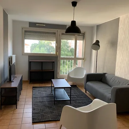Проживание в семье Calme Privee Avec Lit Double En Colocation *