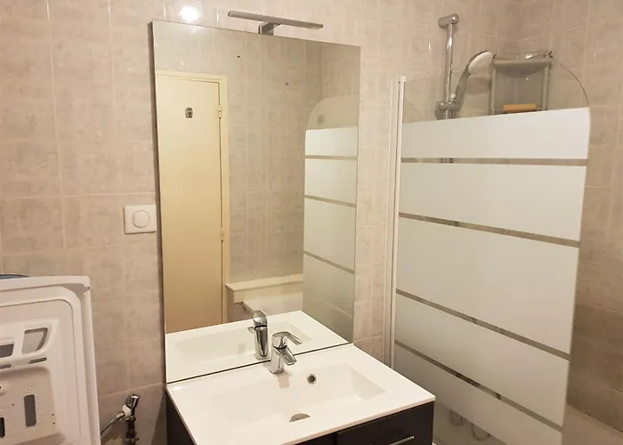 Standard 3 Avec Lit Double 3 A 6 Personnes * Nancy